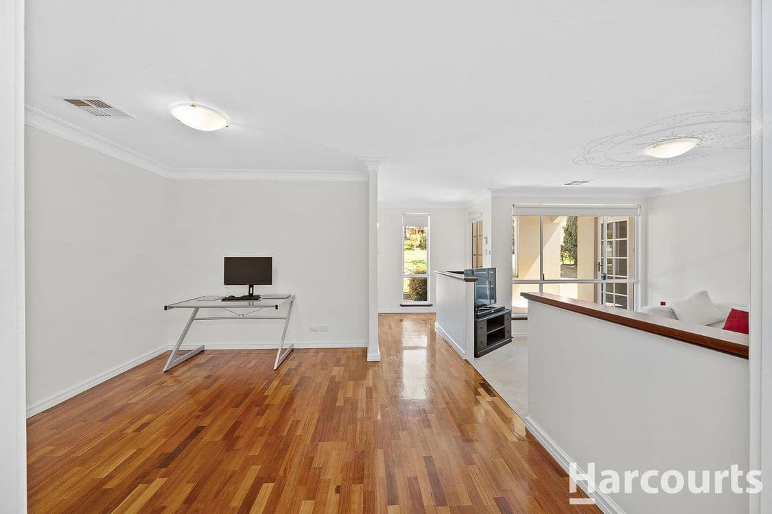22 Viewcrest Way, SORRENTO, WA 6020, Sorrento - Thumbnail 6