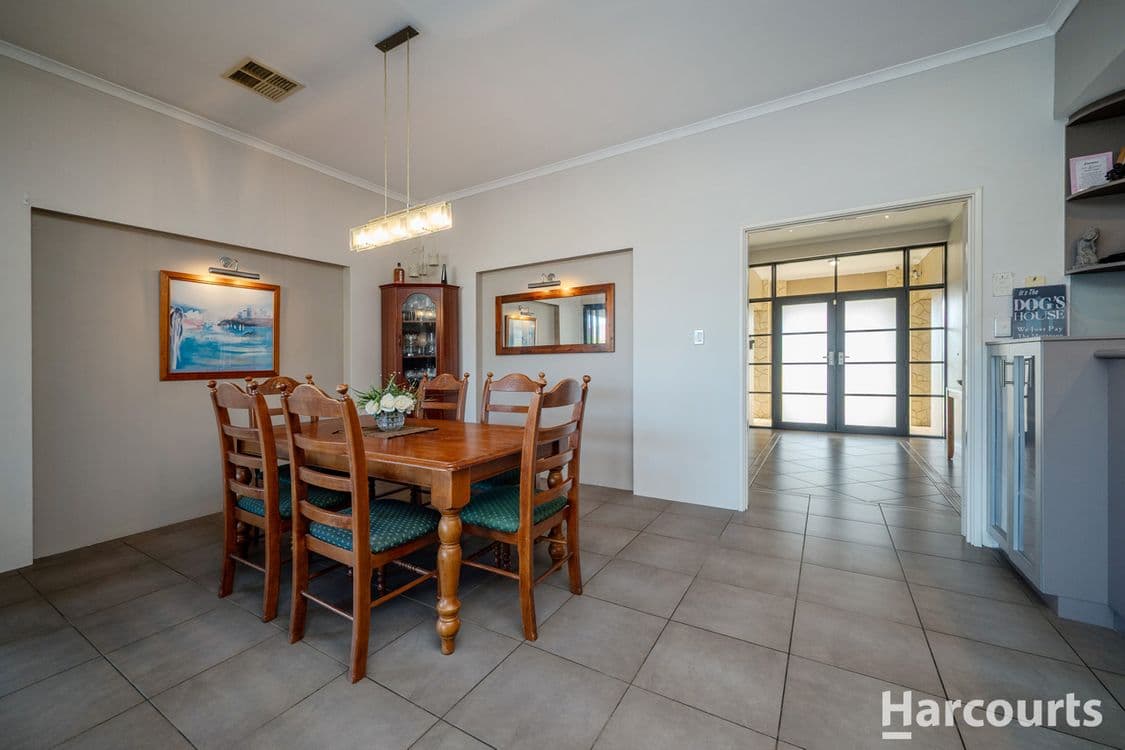 8 Bardeen Pass, CARRAMAR, WA 6031, Carramar - Thumbnail 8