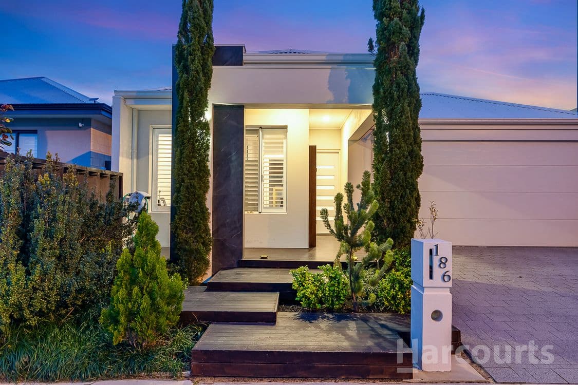 186 Hawksbill Drive, ALKIMOS, WA 6038, Alkimos - Thumbnail 2
