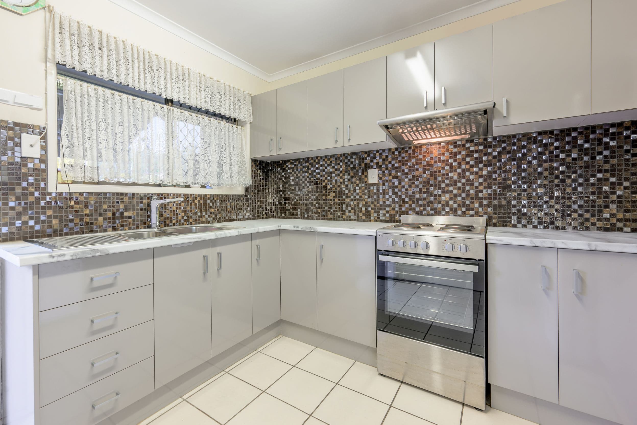 24 McCann Street , South Gladstone QLD 4680, South Gladstone - Thumbnail 3