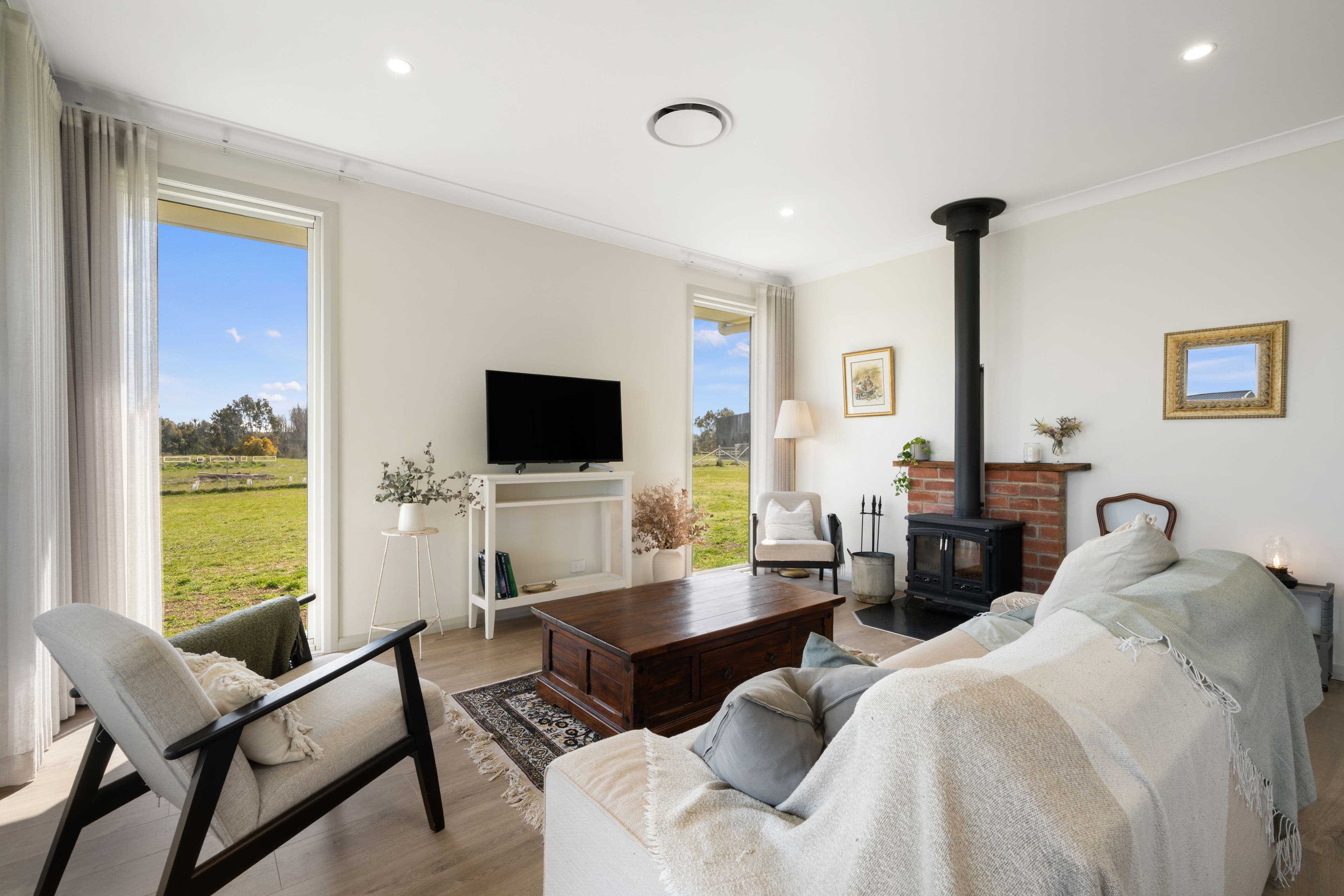 14 Acacia Street , Gundaroo NSW 2620, Gundaroo - Thumbnail 4