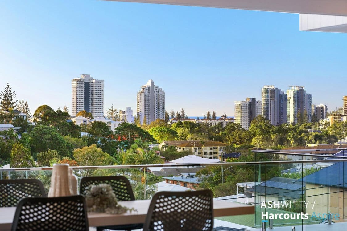 13 Tooloon Street, COOLANGATTA, QLD 4225, Coolangatta - Thumbnail 6