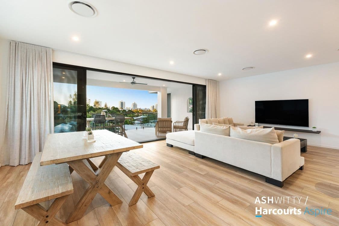 13 Tooloon Street, COOLANGATTA, QLD 4225, Coolangatta - Thumbnail 7