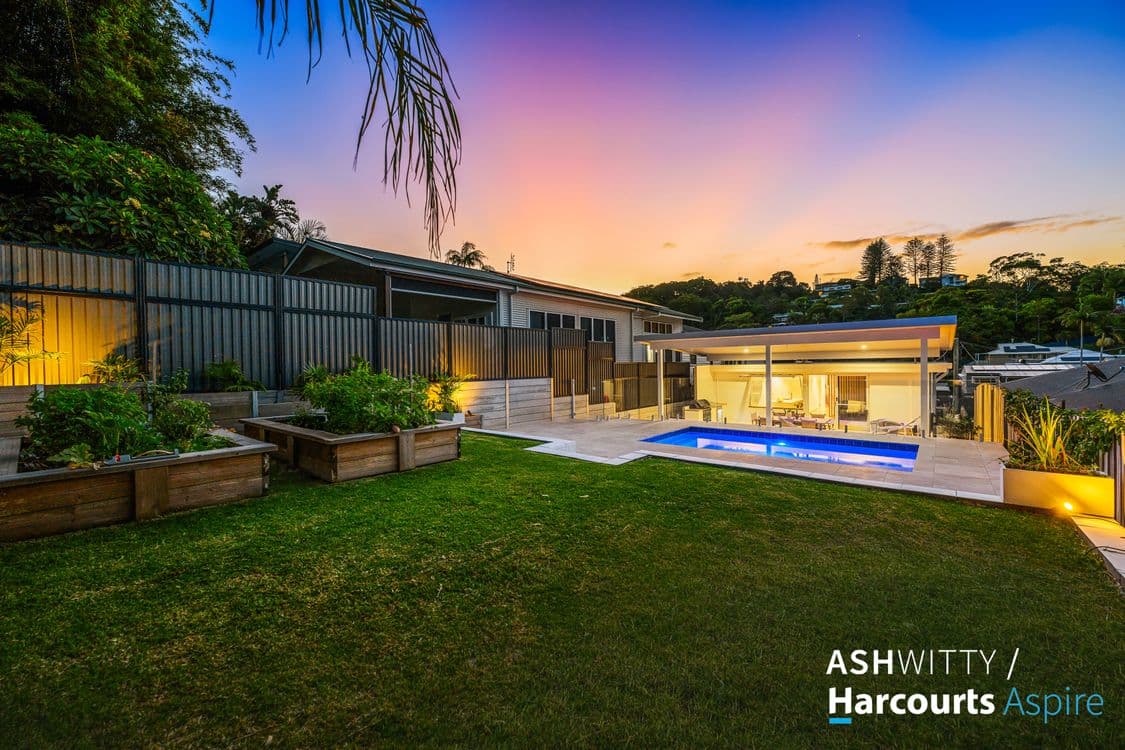 84 Dutton Street, COOLANGATTA, QLD 4225, Coolangatta - Image 1
