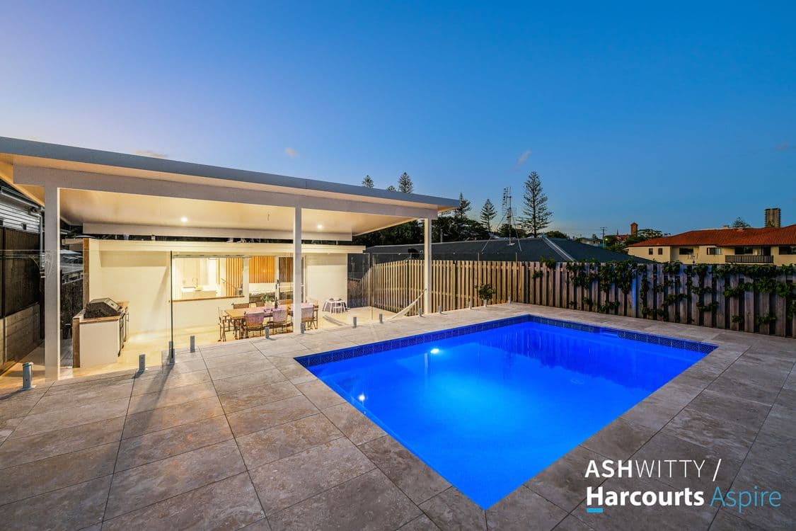 84 Dutton Street, COOLANGATTA, QLD 4225, Coolangatta - Thumbnail 6