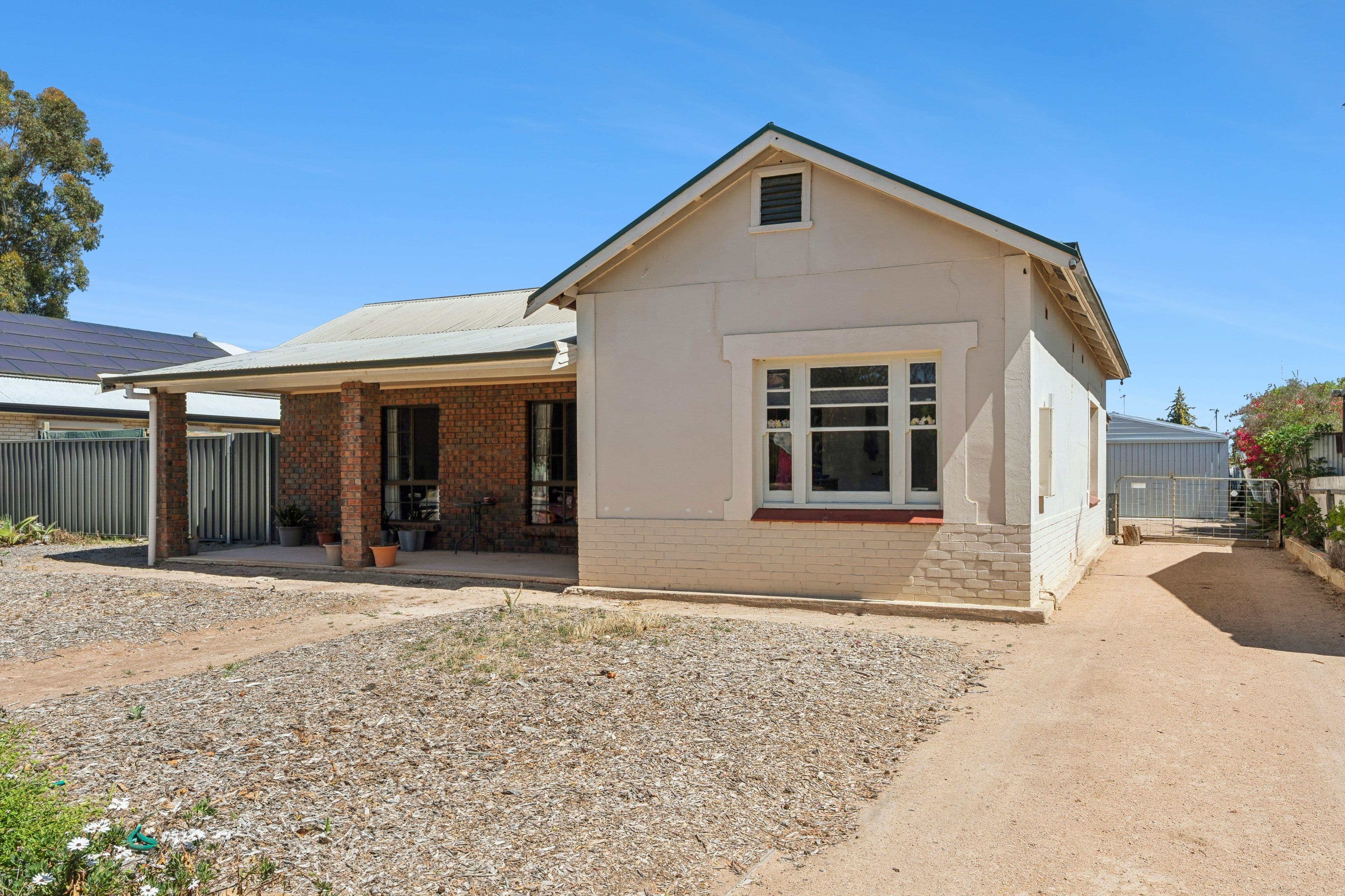 17 Railway Terrace , Renmark SA 5341, Renmark - Image 1