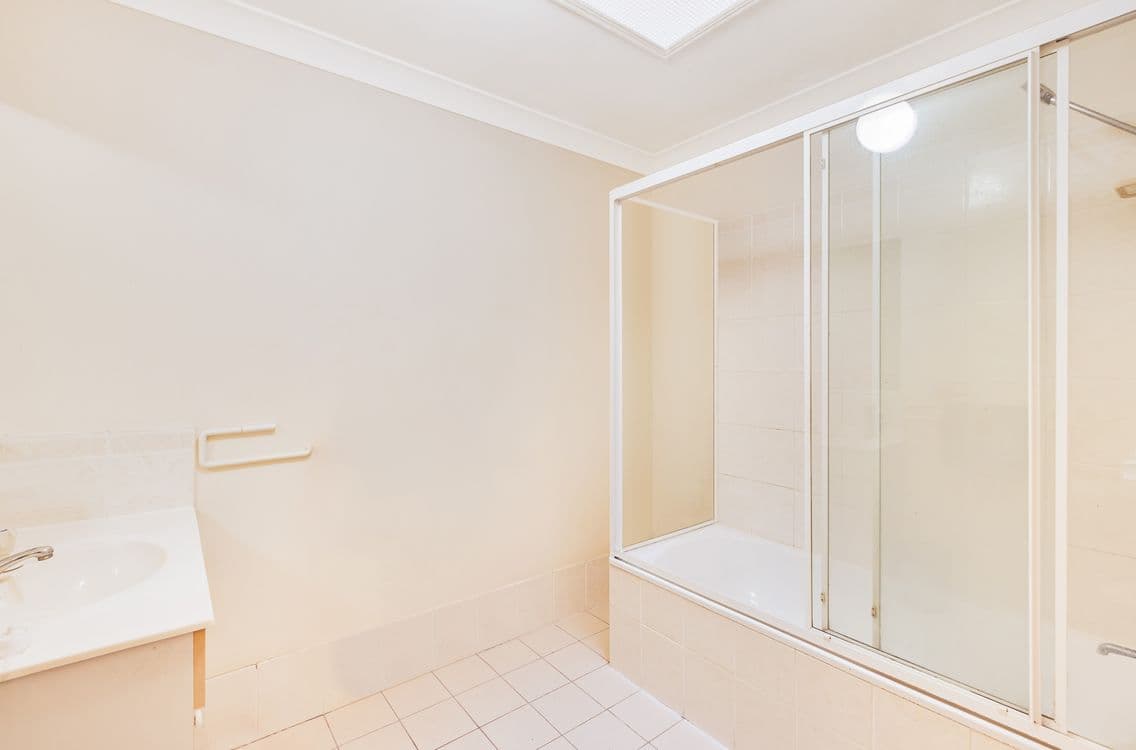 1/40 Coolangatta Road, COOLANGATTA, QLD 4225, Coolangatta - Thumbnail 7