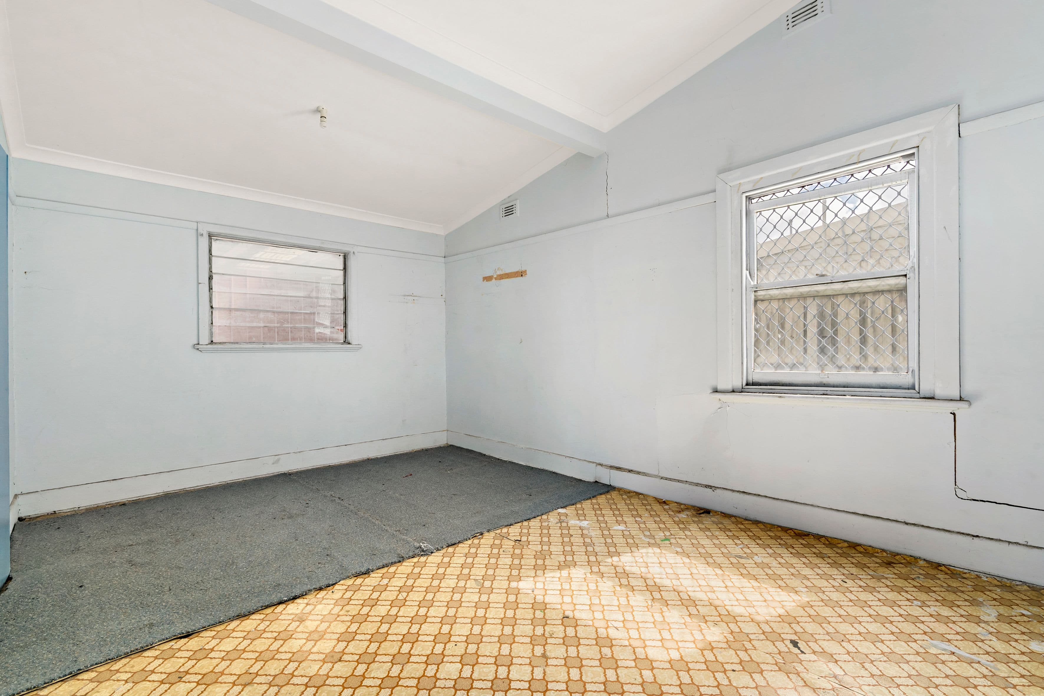 43 Ross Street, Coburg - Thumbnail 6