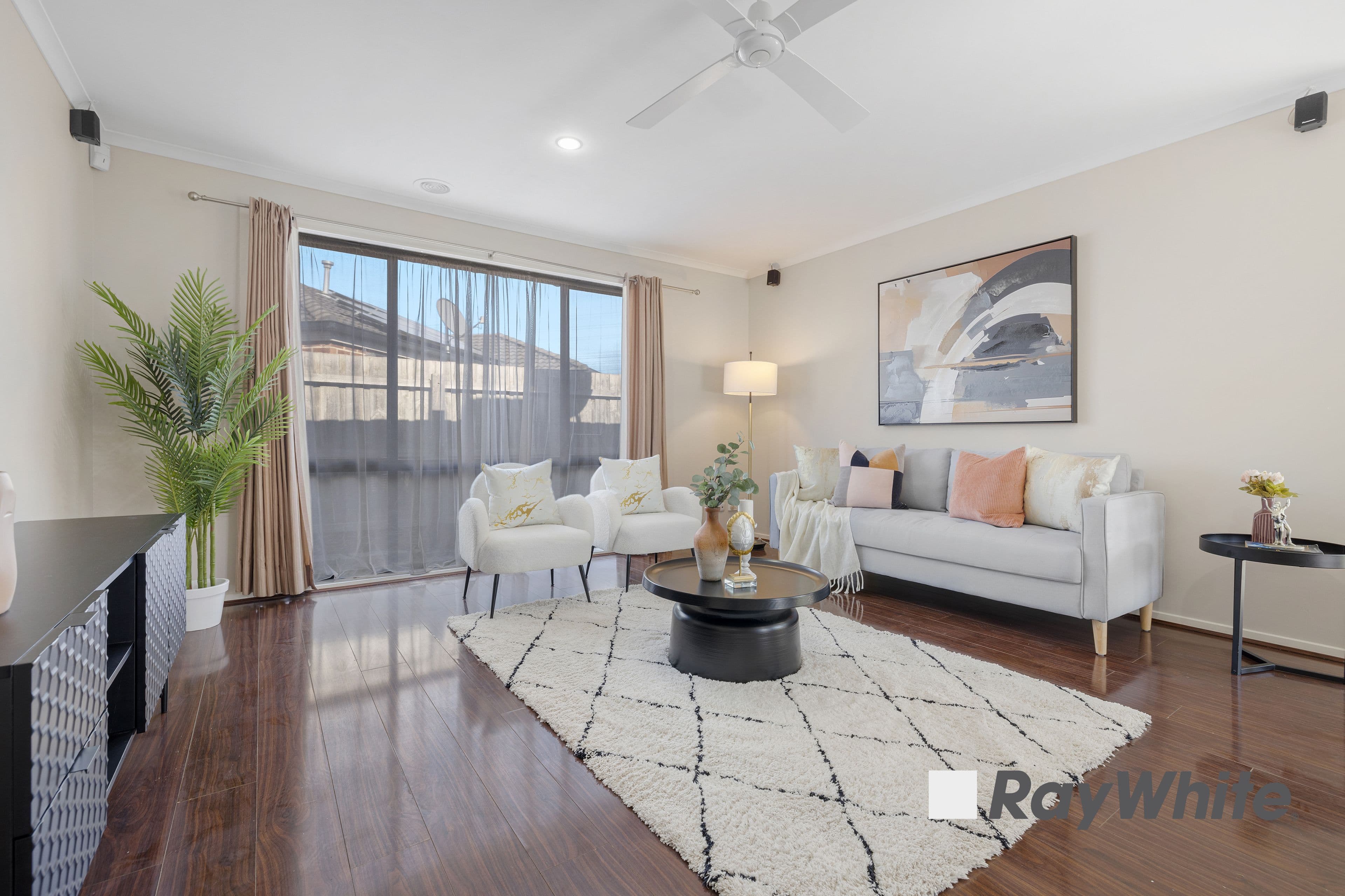 9 Carly Close, Narre Warren South - Thumbnail 3