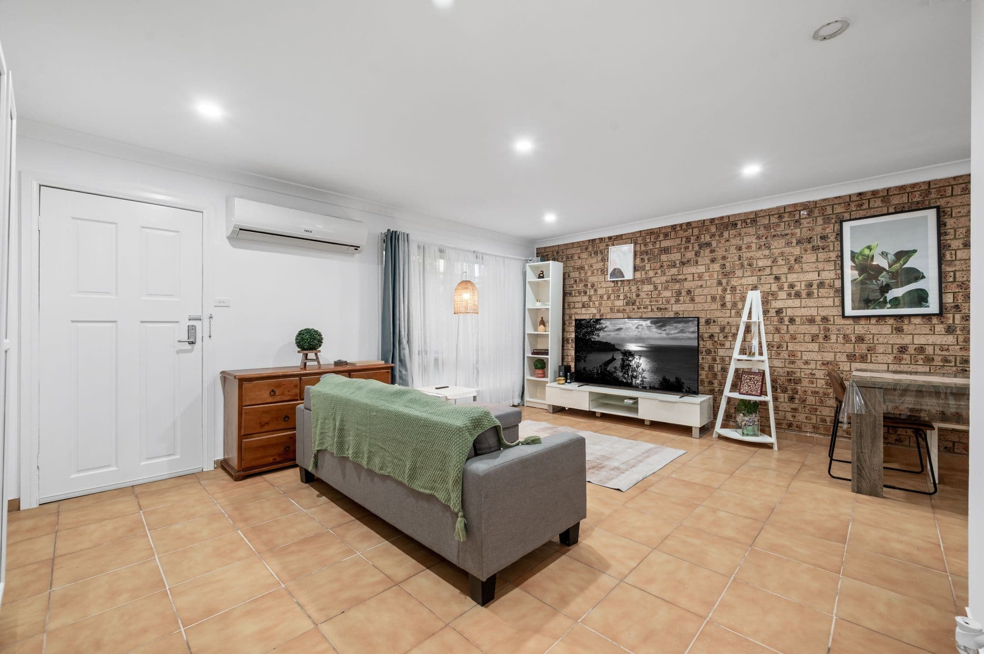 226 Harrow Road , Glenfield NSW 2167, Glenfield - Thumbnail 4