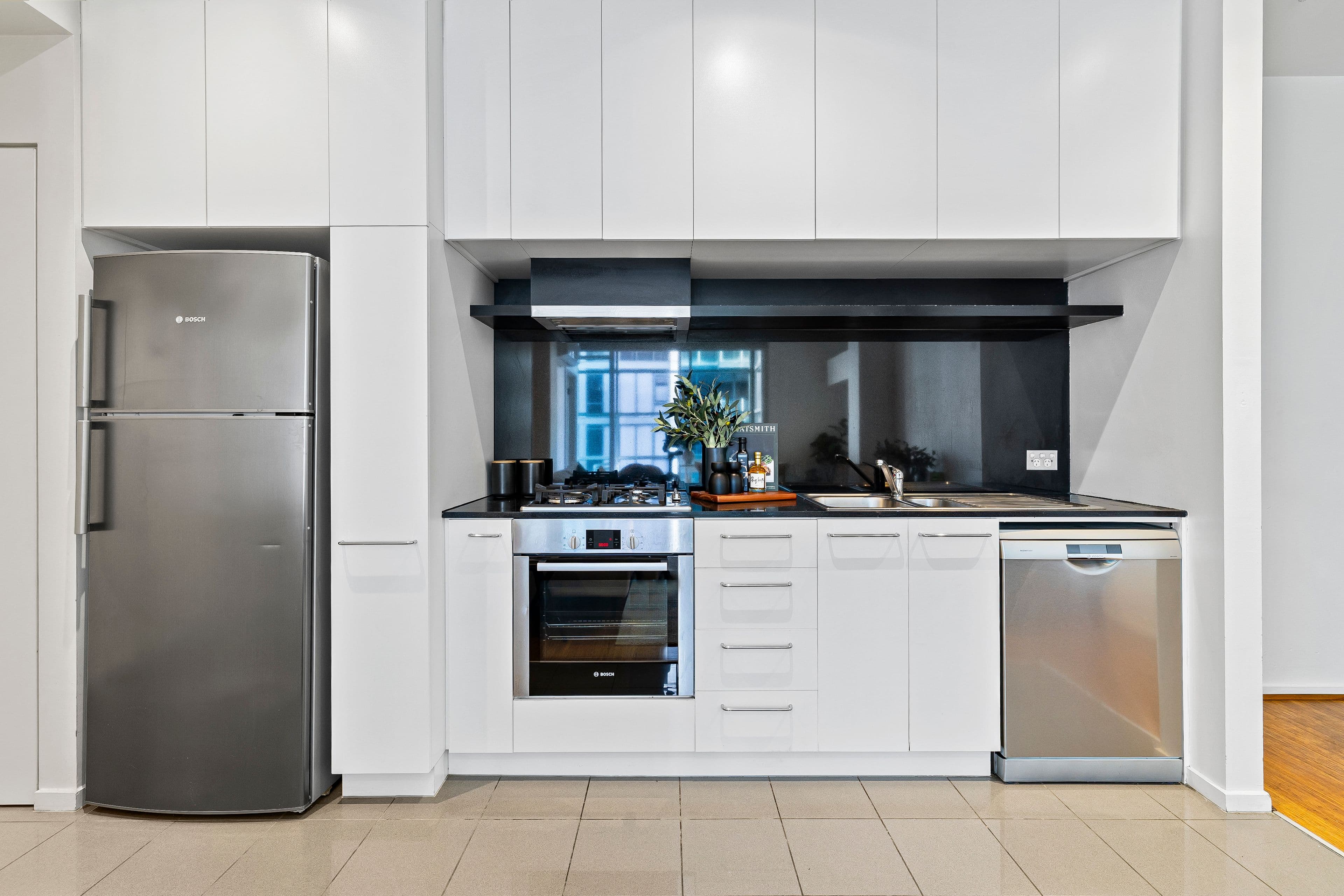 25 Wills Street , Melbourne VIC 3000, Melbourne - Thumbnail 2