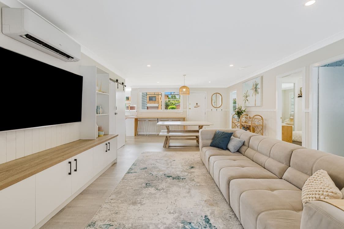 44 Bolton Street, KIRRA, QLD 4225, Coolangatta - Thumbnail 3