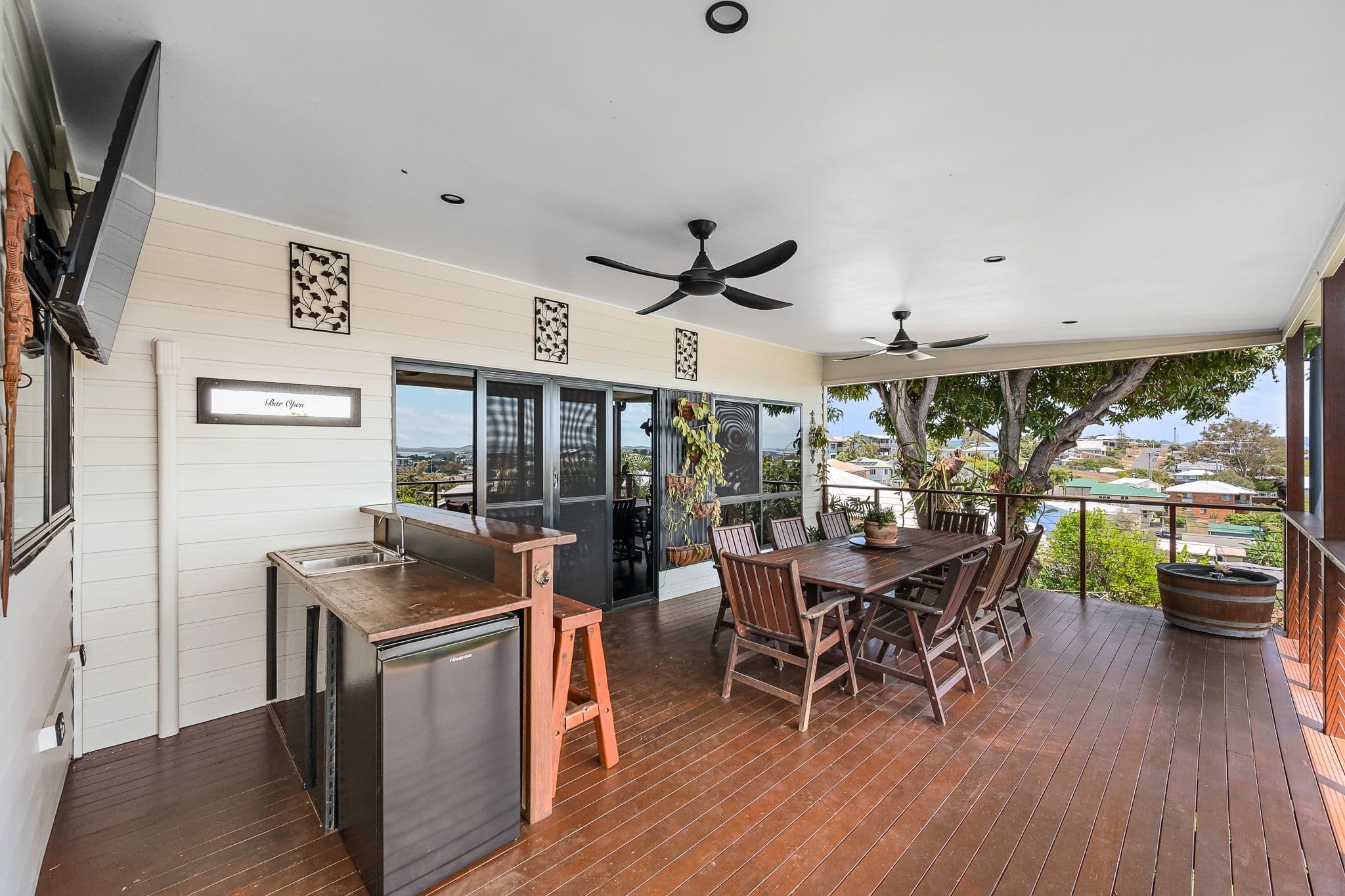 2 Hill Crescent , West Gladstone QLD 4680, West Gladstone - Thumbnail 2