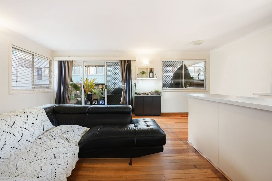 8/2 Haig Street, KIRRA, QLD 4225, Kirra - Thumbnail 3