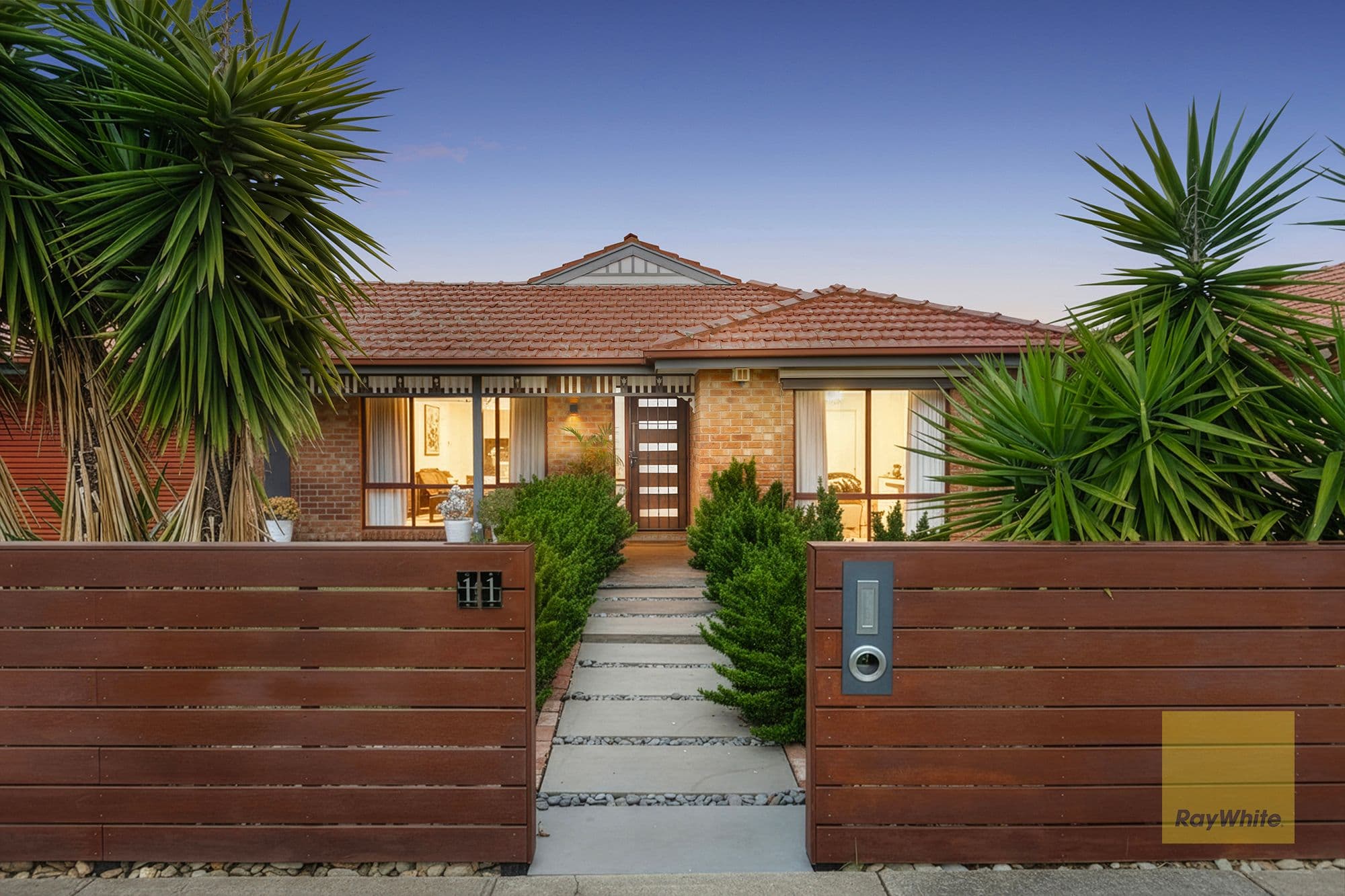11 Antionetta Way , Hillside VIC 3037, Hillside - Thumbnail 2
