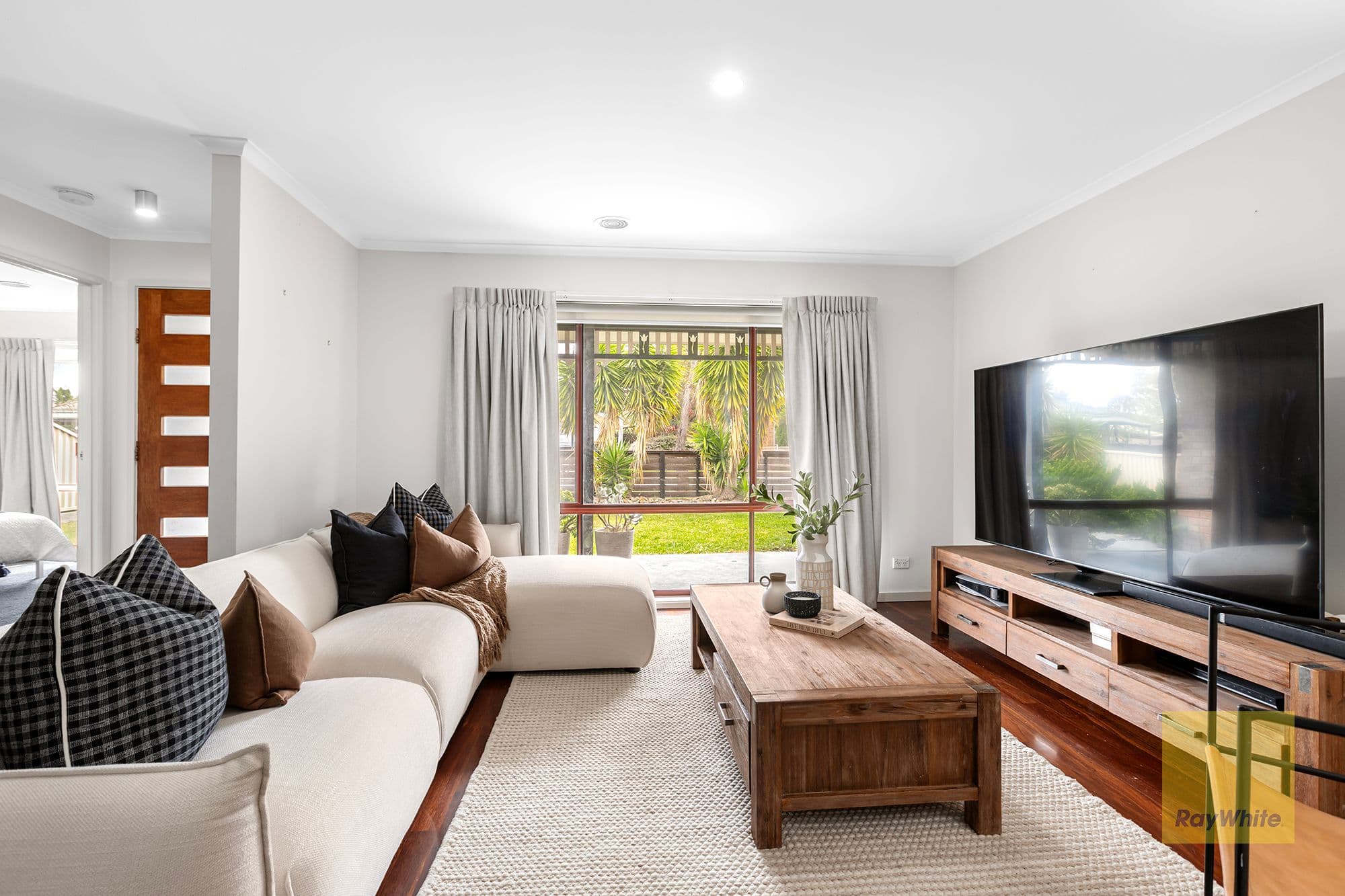 11 Antionetta Way , Hillside VIC 3037, Hillside - Thumbnail 3
