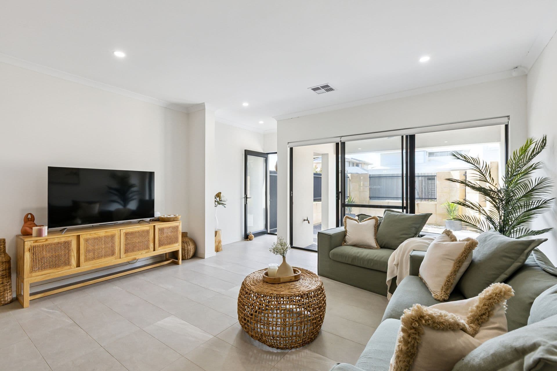 4A Cromer Grove , Kallaroo WA 6025, Kallaroo - Thumbnail 3