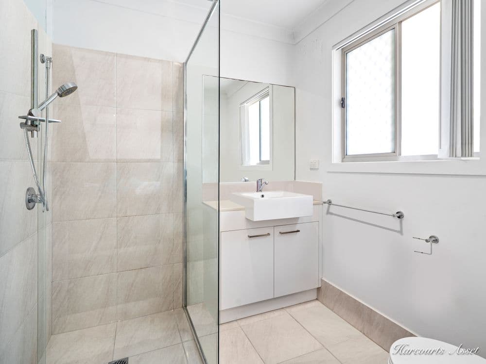17 Irvine Place, HILLCREST, QLD 4118, Hillcrest - Thumbnail 6