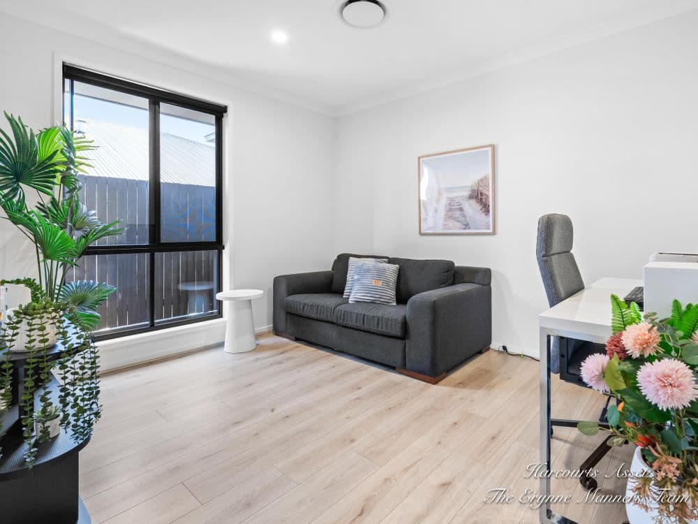 29 Guroman Drive, GREENBANK, QLD 4124, Greenbank - Thumbnail 7