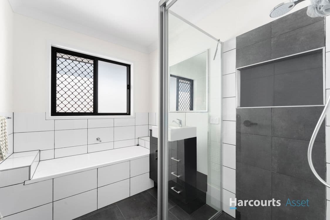 16 Hann Street, SOUTH MACLEAN, QLD 4280, South Maclean - Thumbnail 3