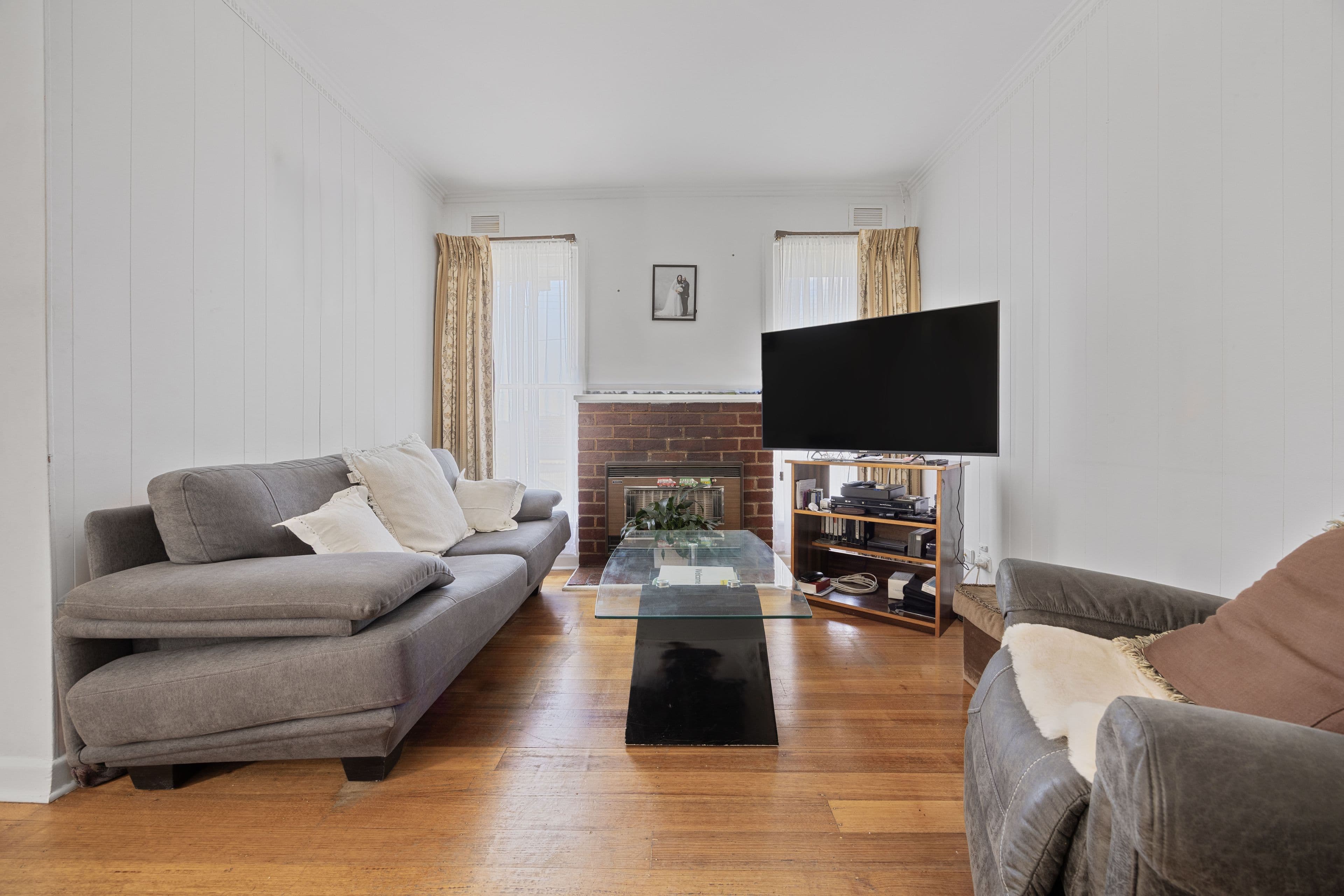 23 Loddon Avenue , Reservoir VIC 3073, Reservoir - Thumbnail 2