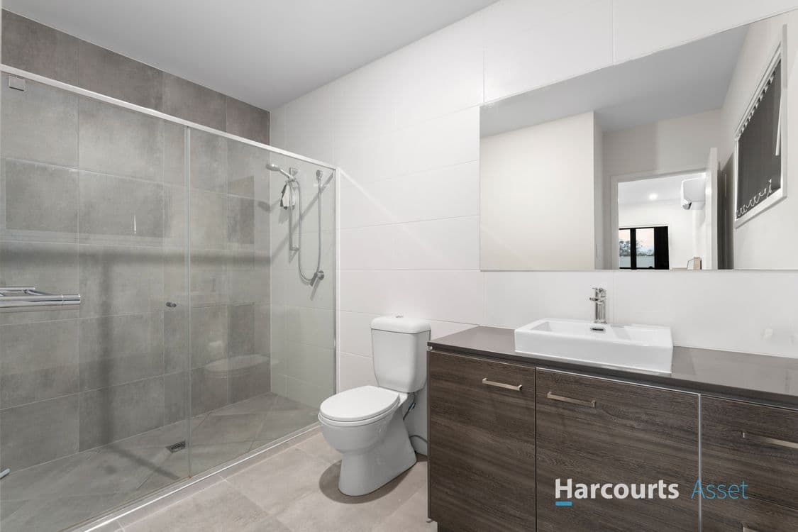 11 Bradbury Street, GREENBANK, QLD 4124, Greenbank - Thumbnail 8