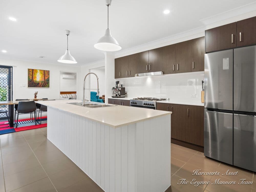 72 Sir Charles Holm Drive, ORMEAU HILLS, QLD 4208, Ormeau Hills - Thumbnail 3