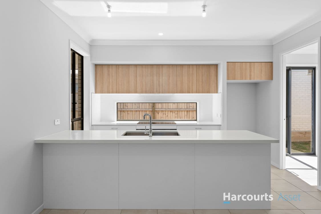26 Capricorn Street, FLAGSTONE, QLD 4280, Flagstone - Thumbnail 3