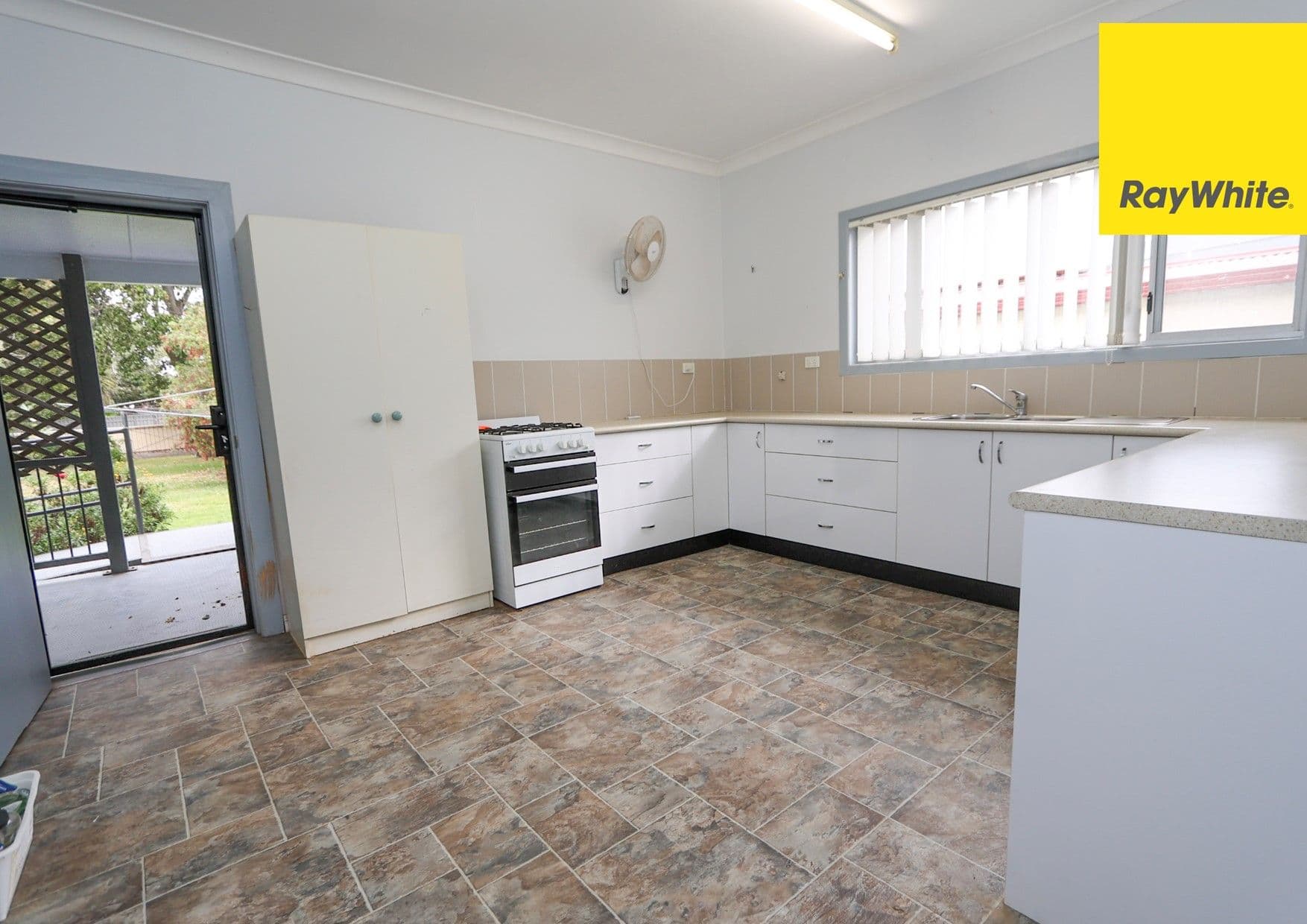 81 Brae Street , Inverell NSW 2360, Inverell - Thumbnail 2