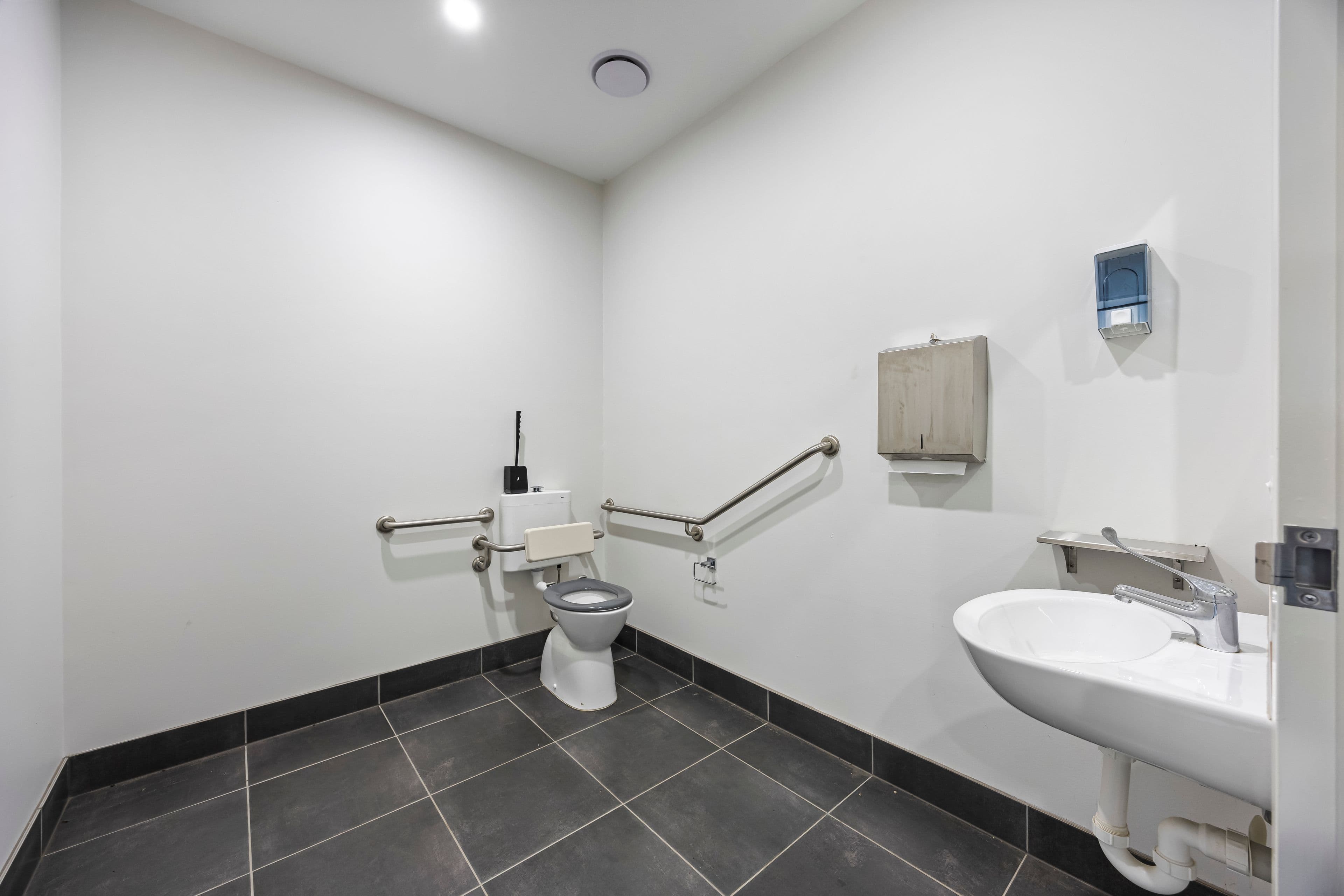 18 Gregory Street West, Lake Gardens - Thumbnail 7
