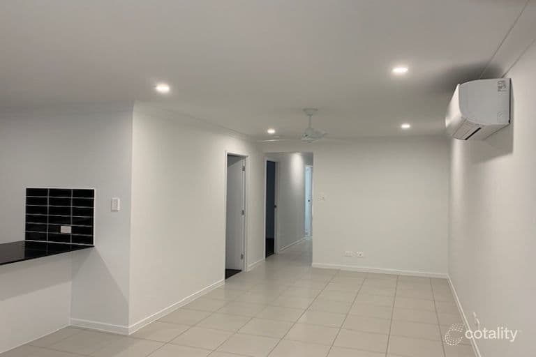 41 Mackellar Way, WALLOON, QLD 4306, Walloon - Thumbnail 7