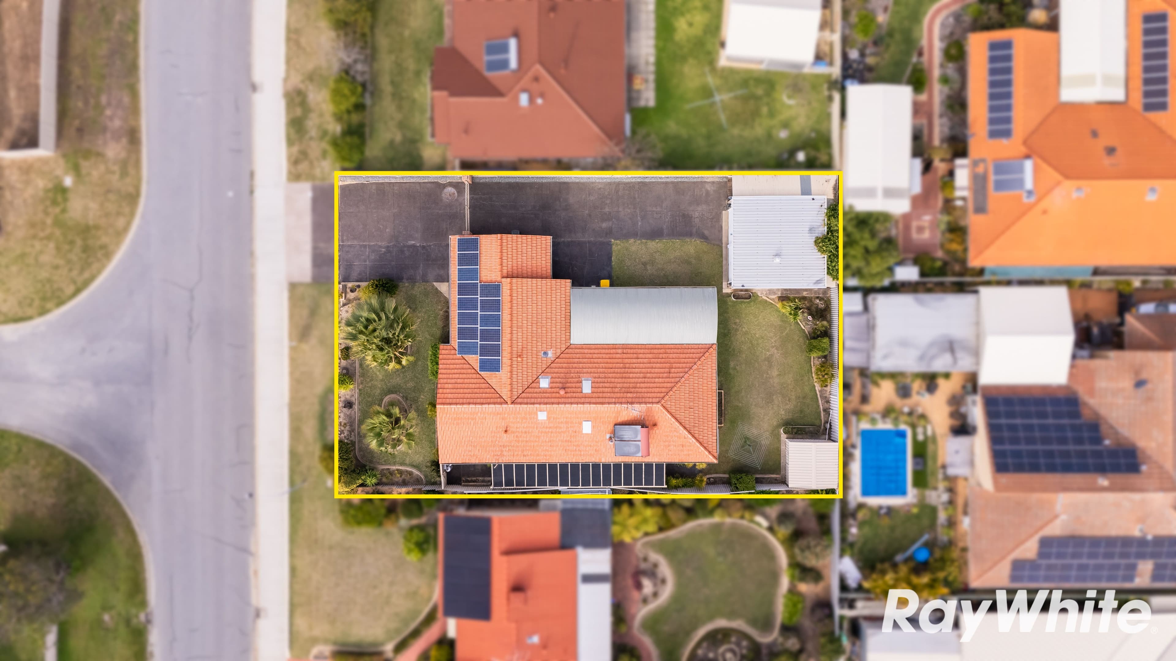 28 Denham Street , Dudley Park WA 6210, Dudley Park - Thumbnail 2