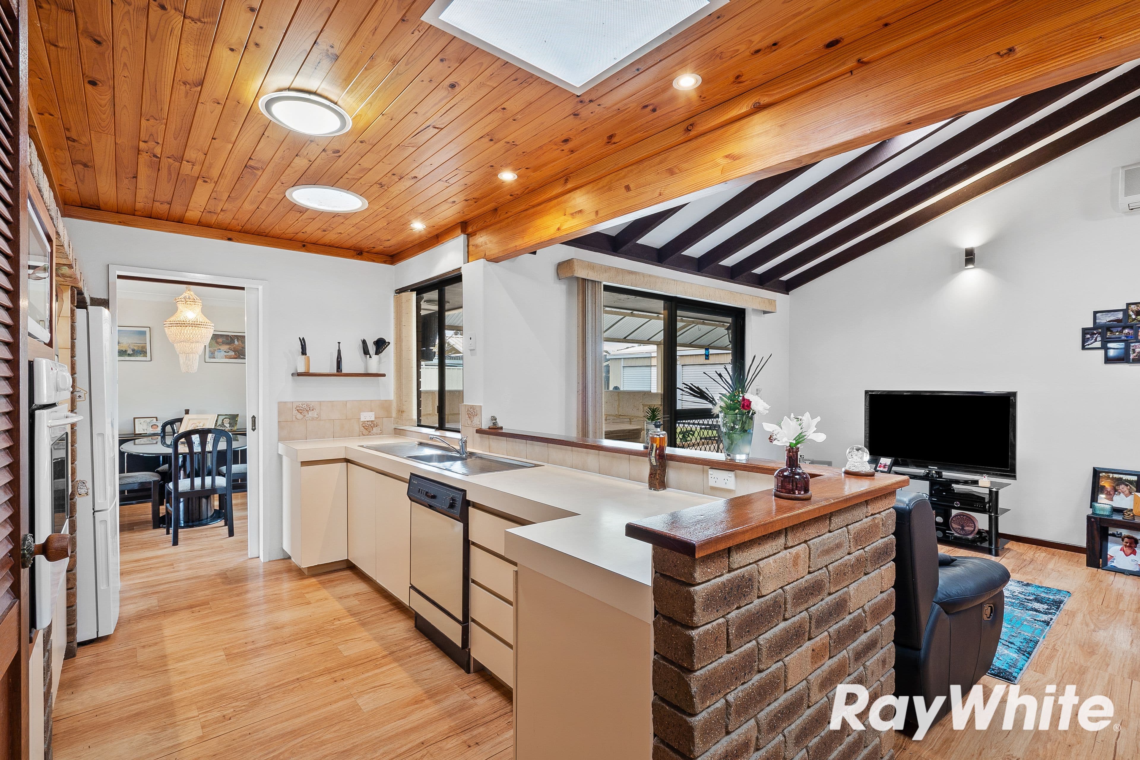 28 Denham Street , Dudley Park WA 6210, Dudley Park - Thumbnail 6