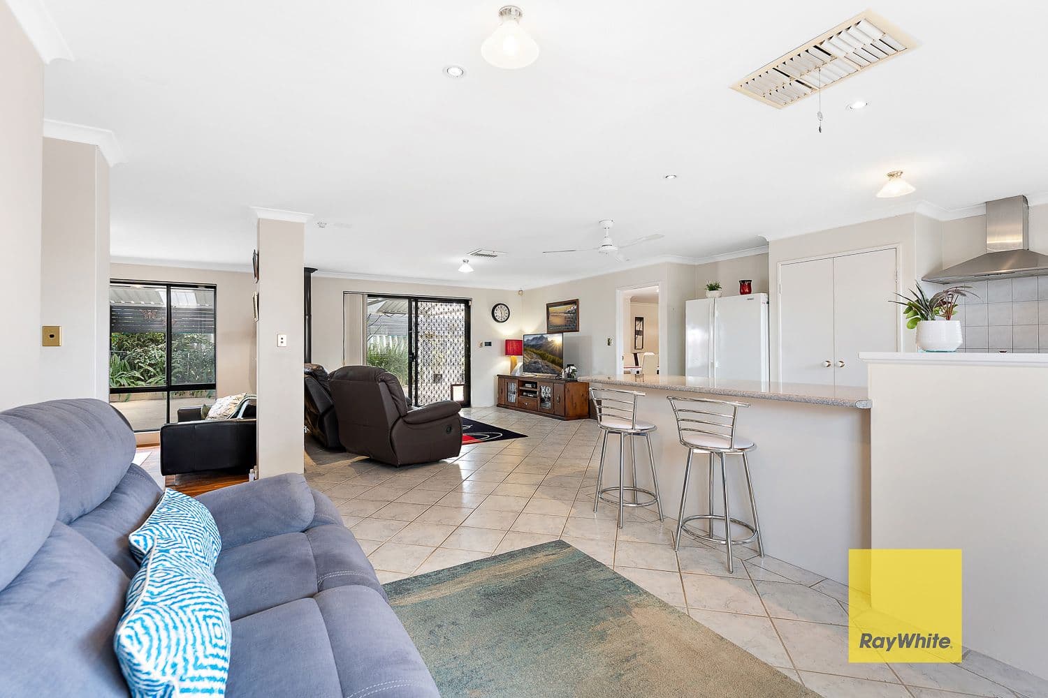 2 Spruce Place , Thornlie WA 6108, Thornlie - Thumbnail 8