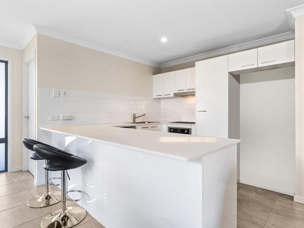 3 Fyfe Street, WALLOON, QLD 4306, Walloon - Thumbnail 4