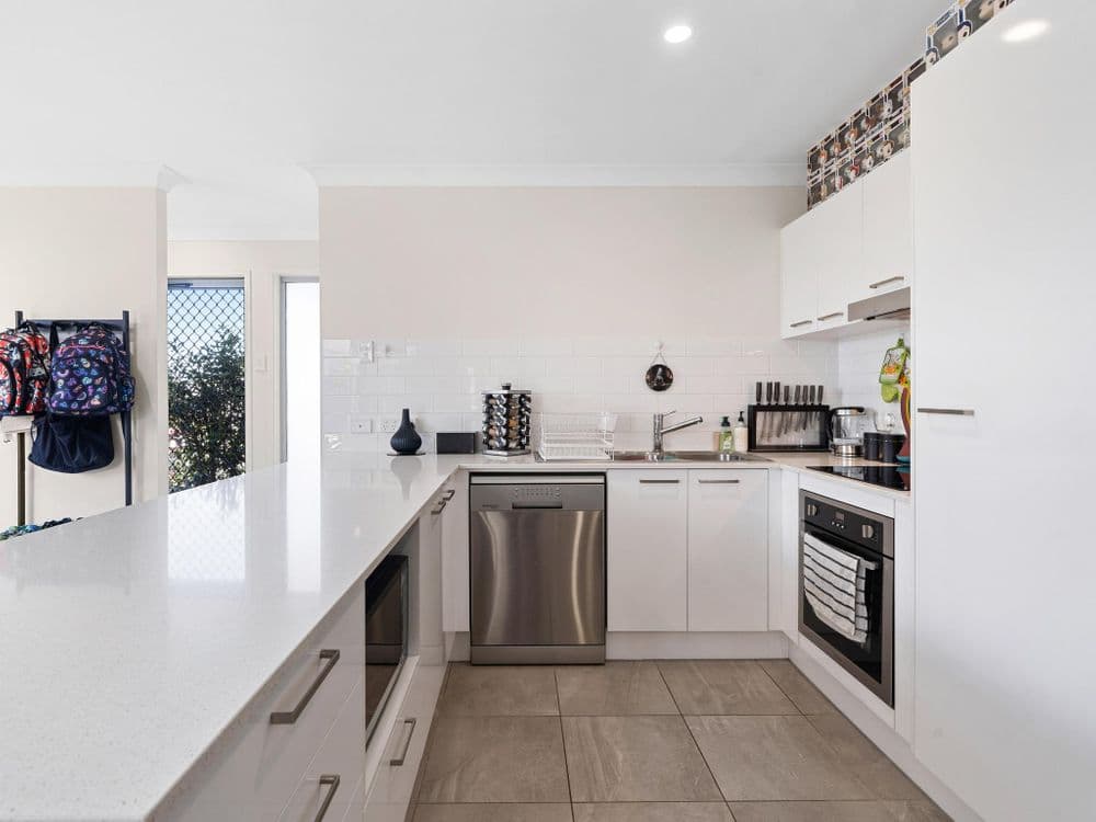 3 Fyfe Street, WALLOON, QLD 4306, Walloon - Thumbnail 5