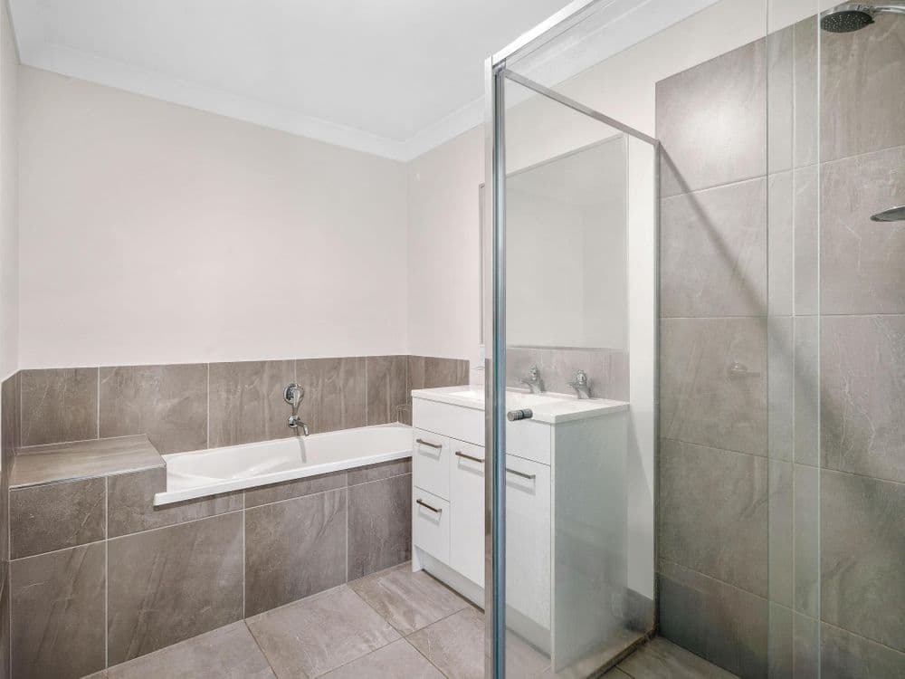 3 Fyfe Street, WALLOON, QLD 4306, Walloon - Thumbnail 7