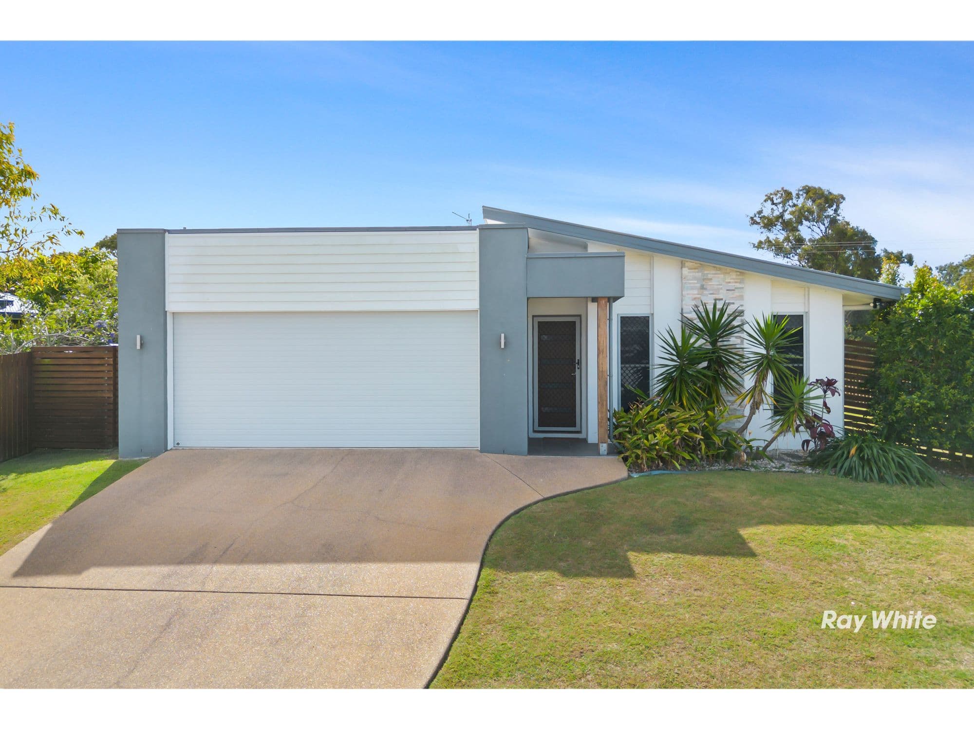 30 Gordon Avenue , Pacific Heights QLD 4703, Pacific Heights - Image 1
