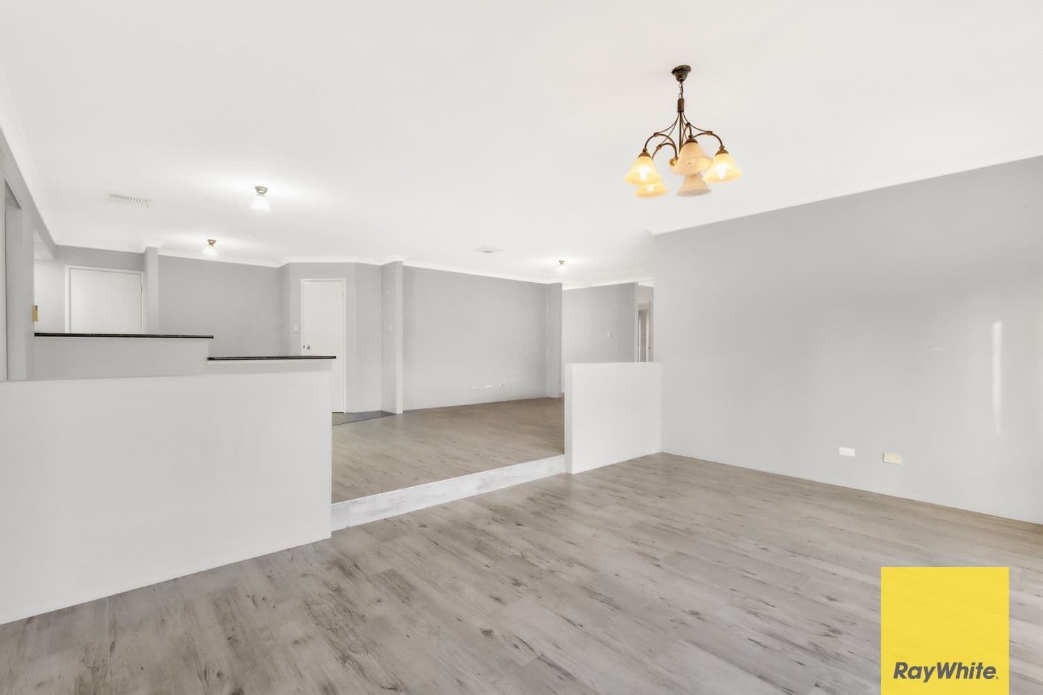 9 Sevilla Terrace, Port Kennedy - Thumbnail 8
