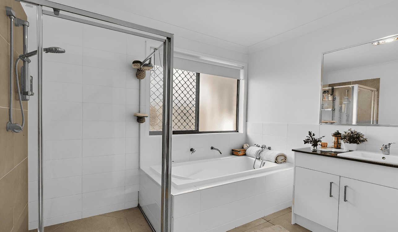 54 Isla Street, PARK RIDGE, QLD 4125, Park Ridge - Thumbnail 4