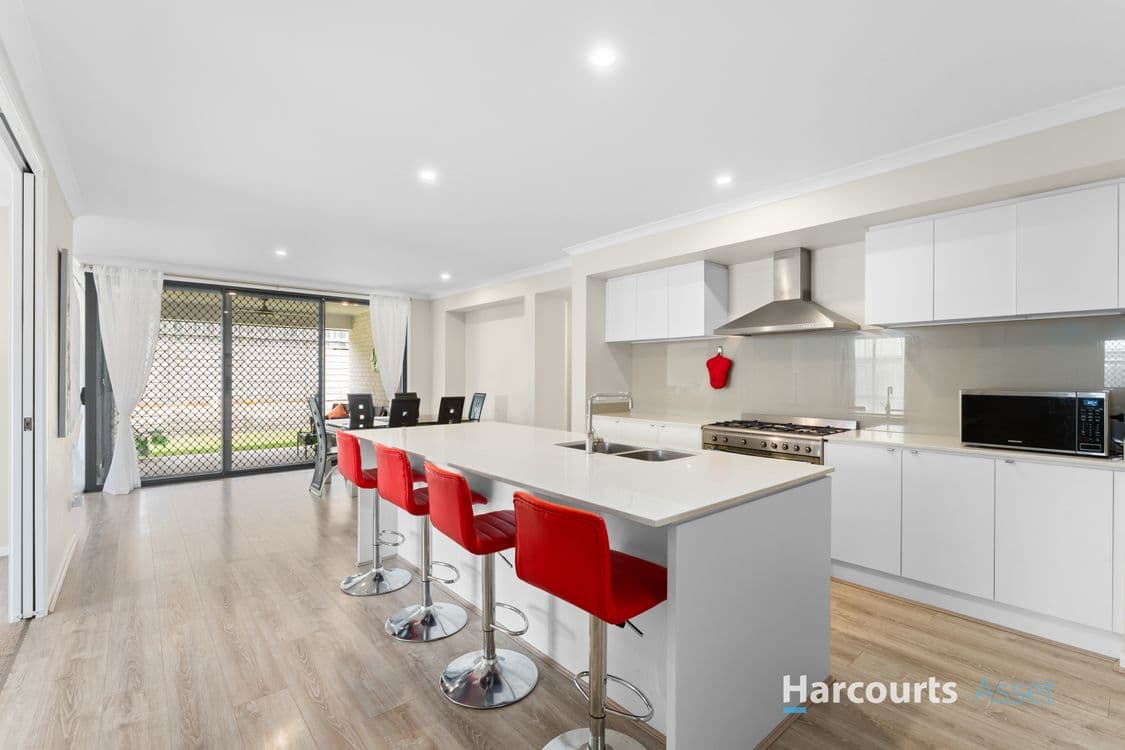 64 Kessels Boulevard, GREENBANK, QLD 4124, Greenbank - Thumbnail 2