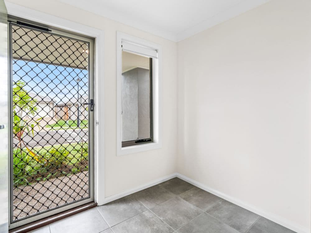 23 Polo Street, LOGAN RESERVE, QLD 4133, Logan Reserve - Thumbnail 2