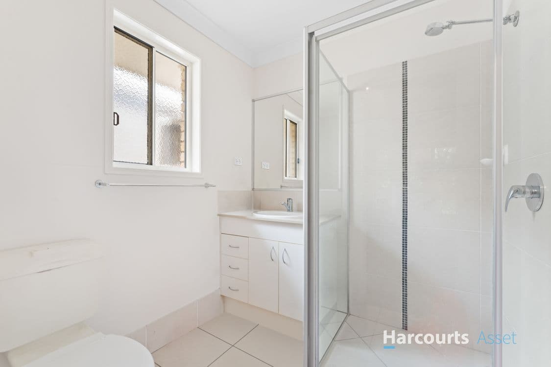 5 O'Kelly Court, COLLINGWOOD PARK, QLD 4301, Collingwood Park - Thumbnail 5