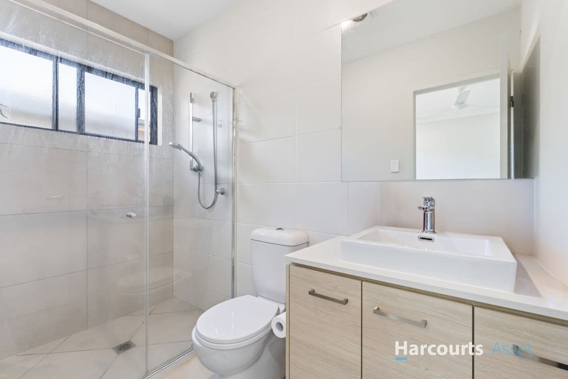 18 Barratt Drive, GREENBANK, QLD 4124, Greenbank - Thumbnail 5