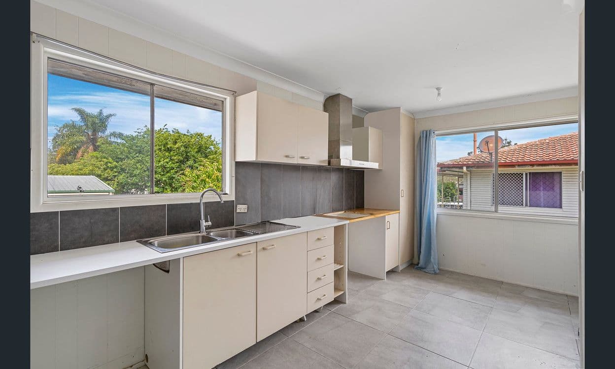 352 Kingston Rd, SLACKS CREEK, QLD 4127, Slacks Creek - Image 1