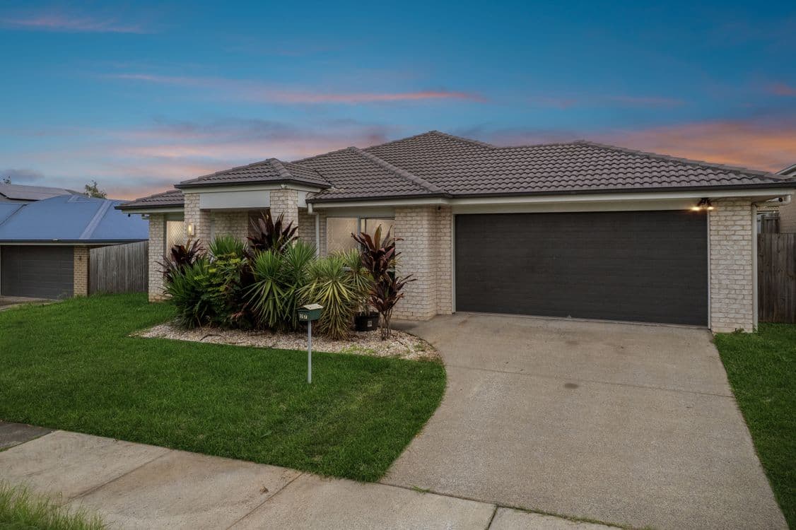 27 Seawest Street, YARRABILBA, QLD 4207, Yarrabilba - Image 1