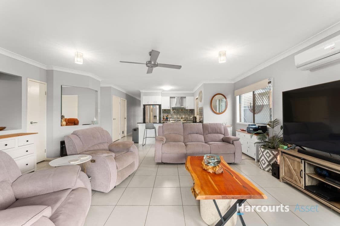 20 Stoneleigh Reserve Boulevard, LOGAN RESERVE, QLD 4133, Logan Reserve - Thumbnail 2