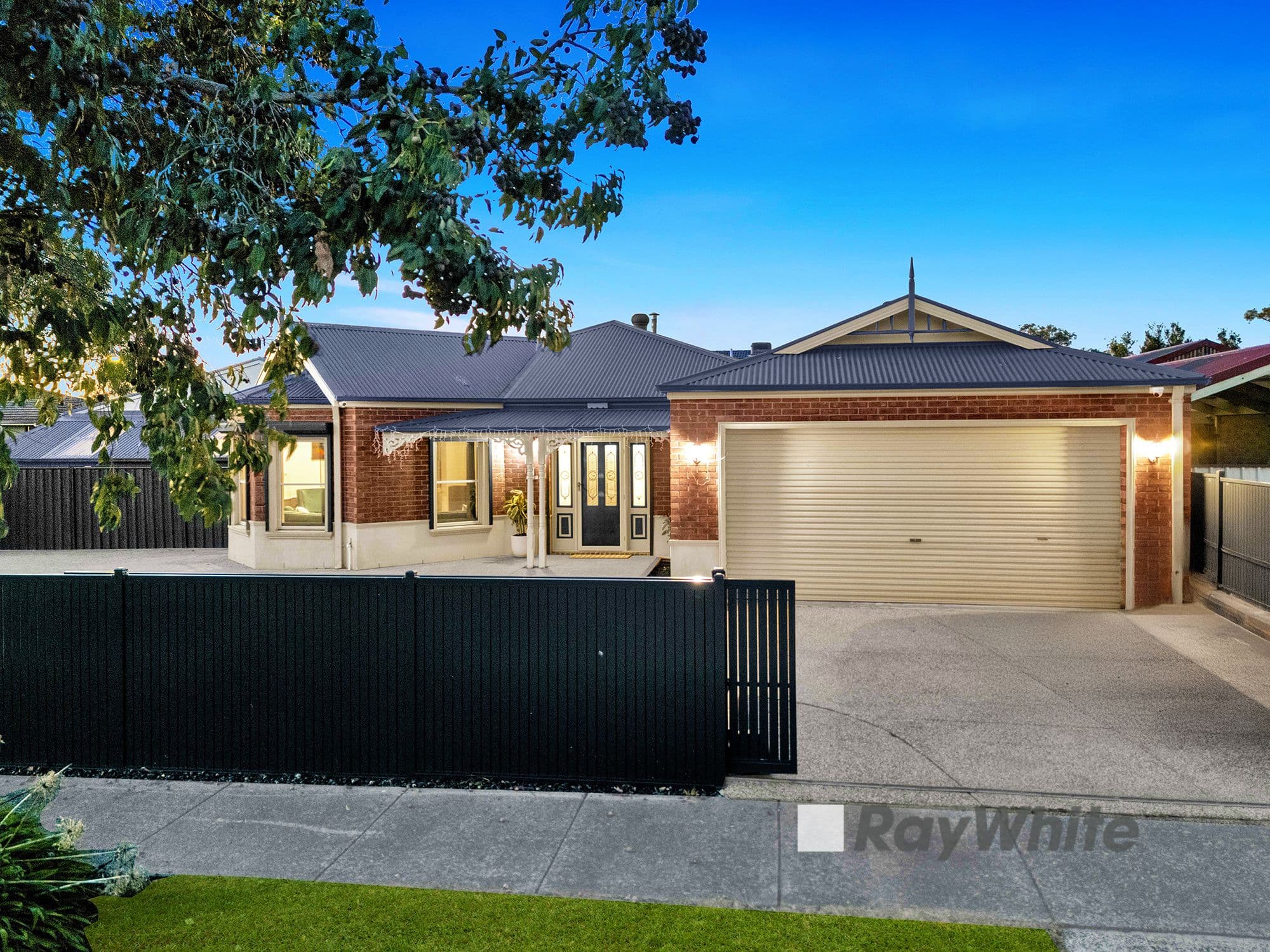 10 Galway Place , Cranbourne VIC 3977, Cranbourne - Image 1