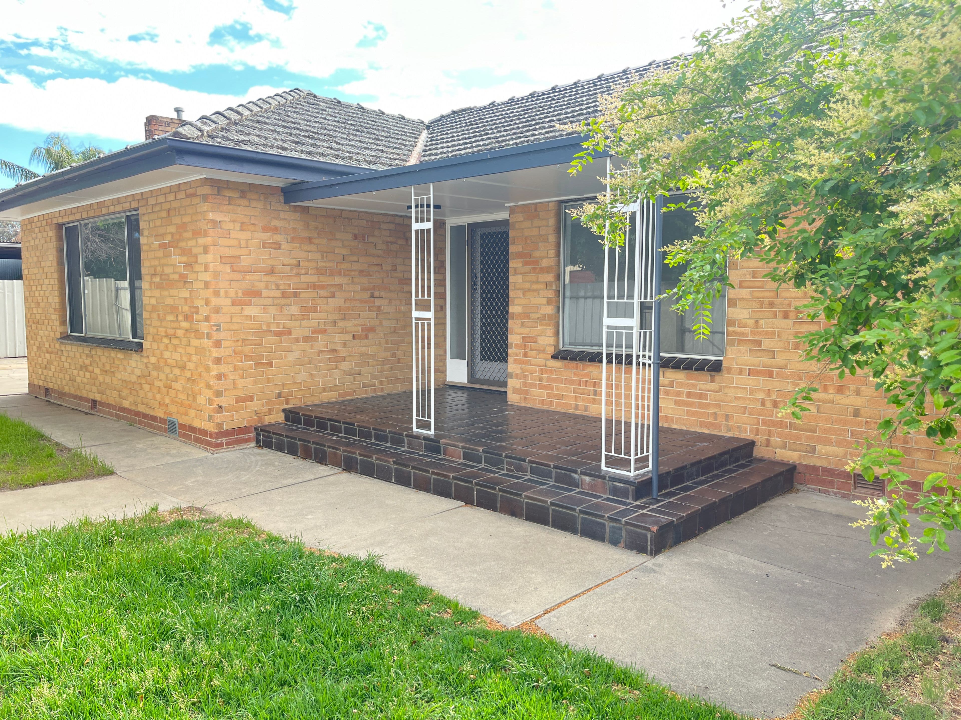 270 Kooba Street , North Albury NSW 2640, North Albury - Thumbnail 2