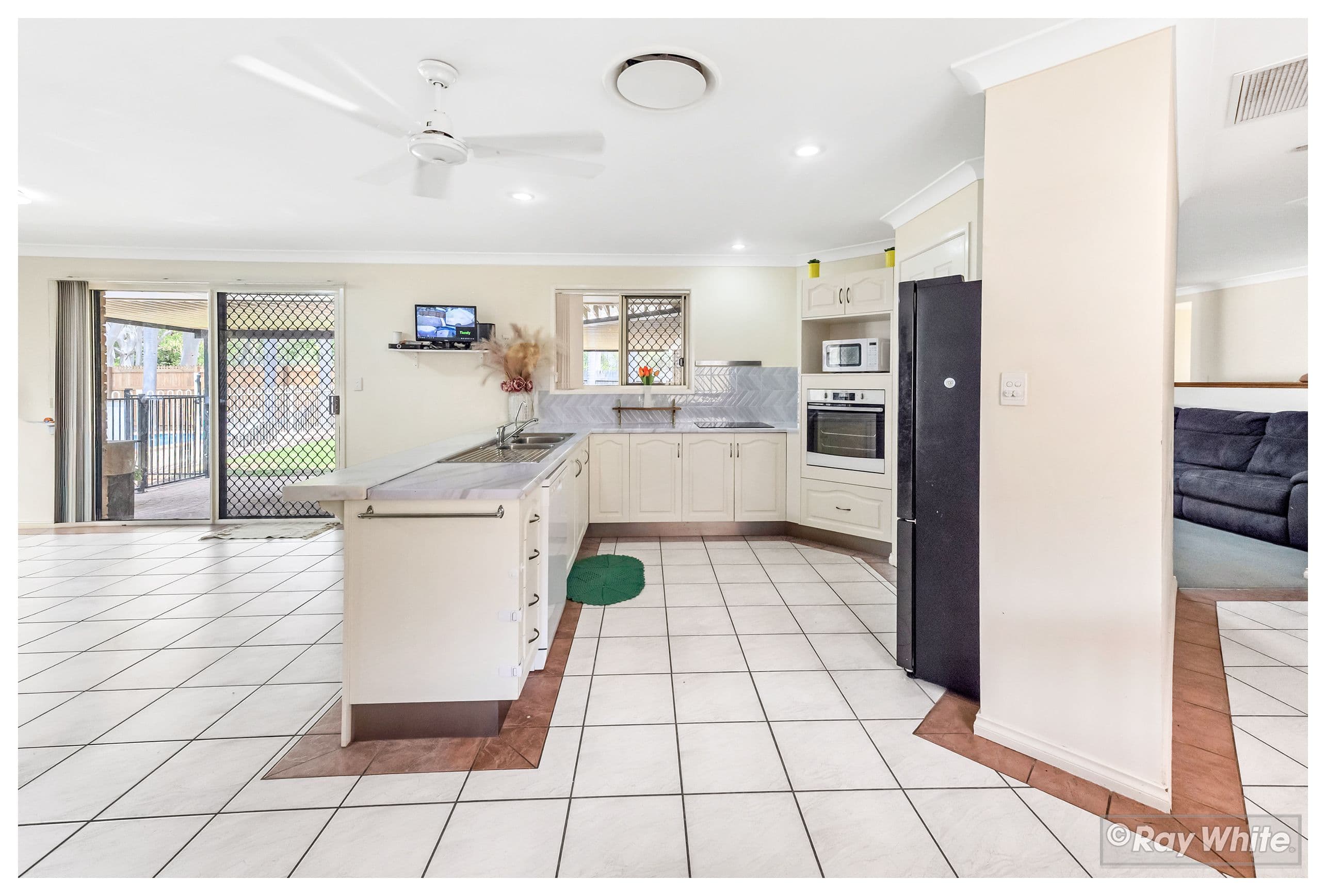37 Kavanagh Crescent , Koongal QLD 4701, Koongal - Thumbnail 5